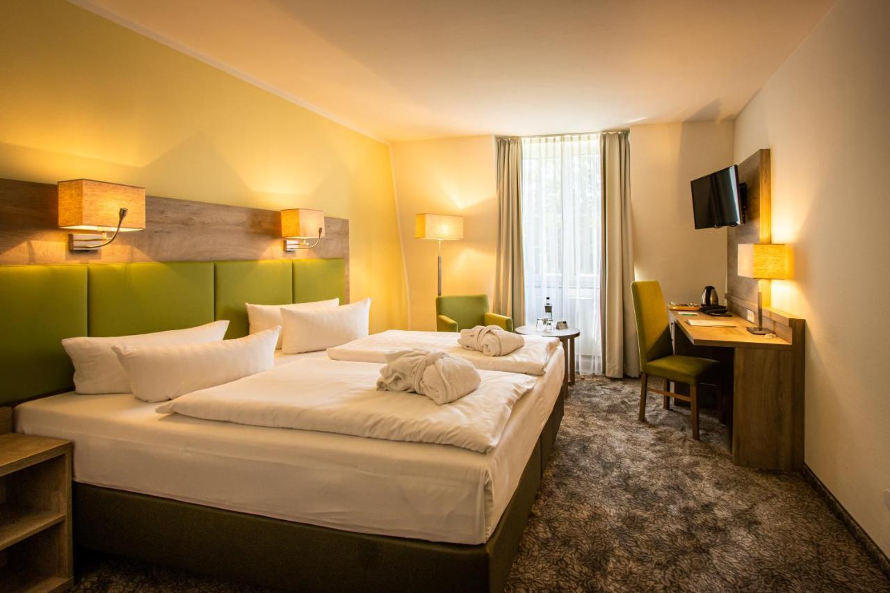 Berg & Spa Hotel Gabelbach Ilmenau Bagian luar foto